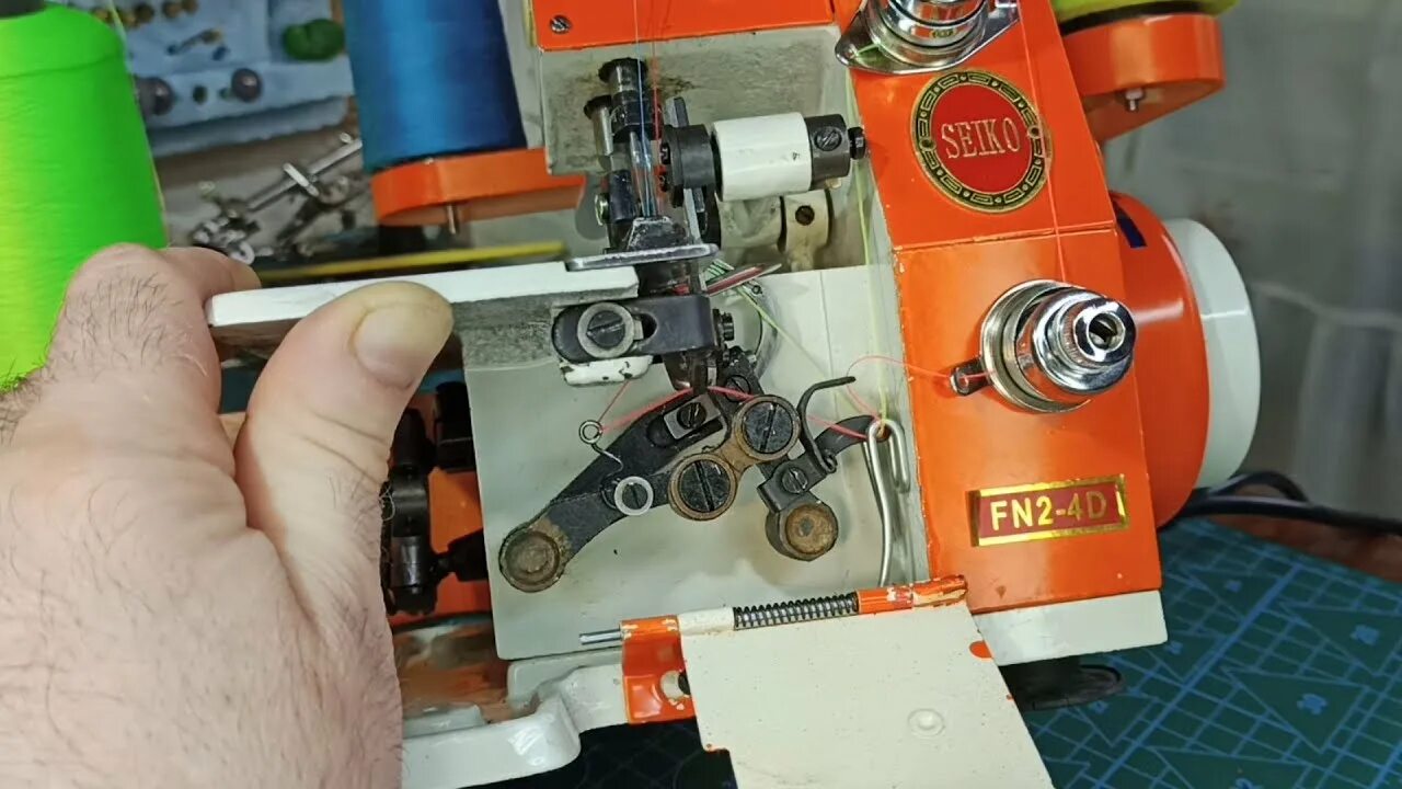 Как заправить оверлок fn2. Оверлок seiko gn2-4d. оверлок sandeep fn 2-7d. оверлок feiyue fn2-7d.