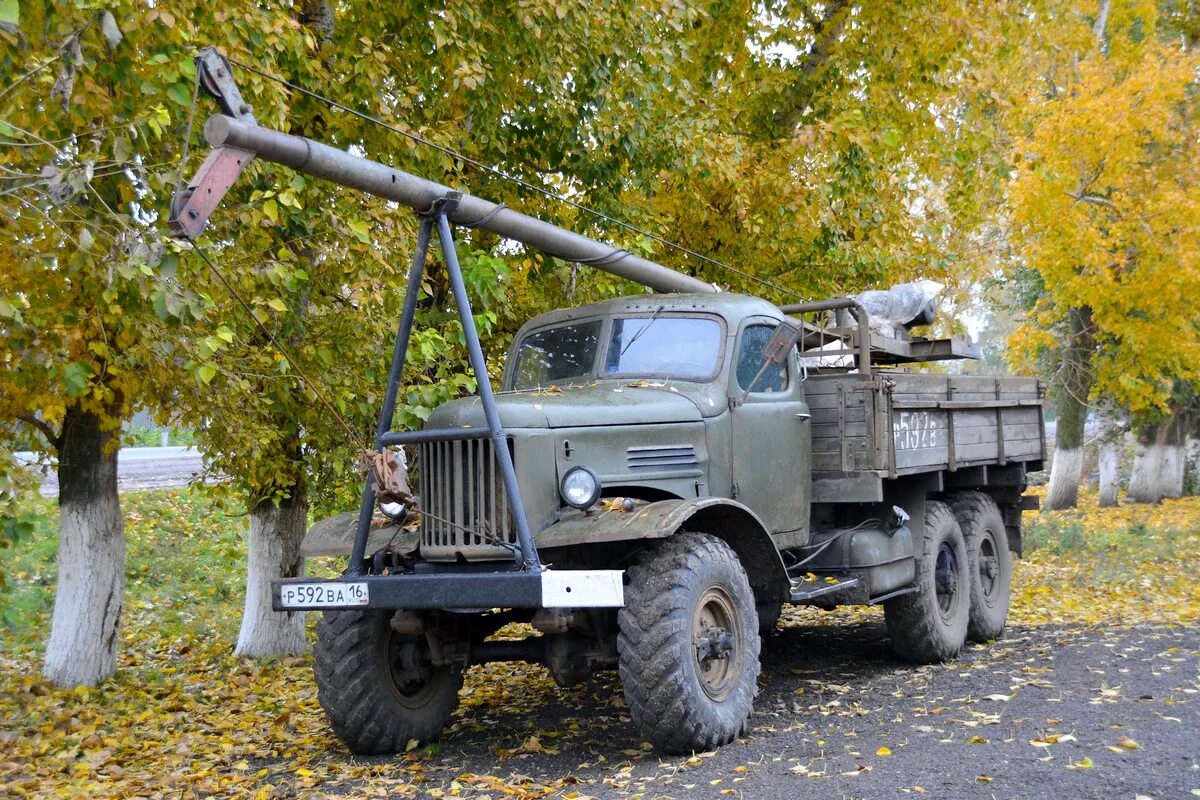 Кд зил. Зил 157 автокран. шасси зил 157. зил 157 вышка. зил 157 с манипулятором.