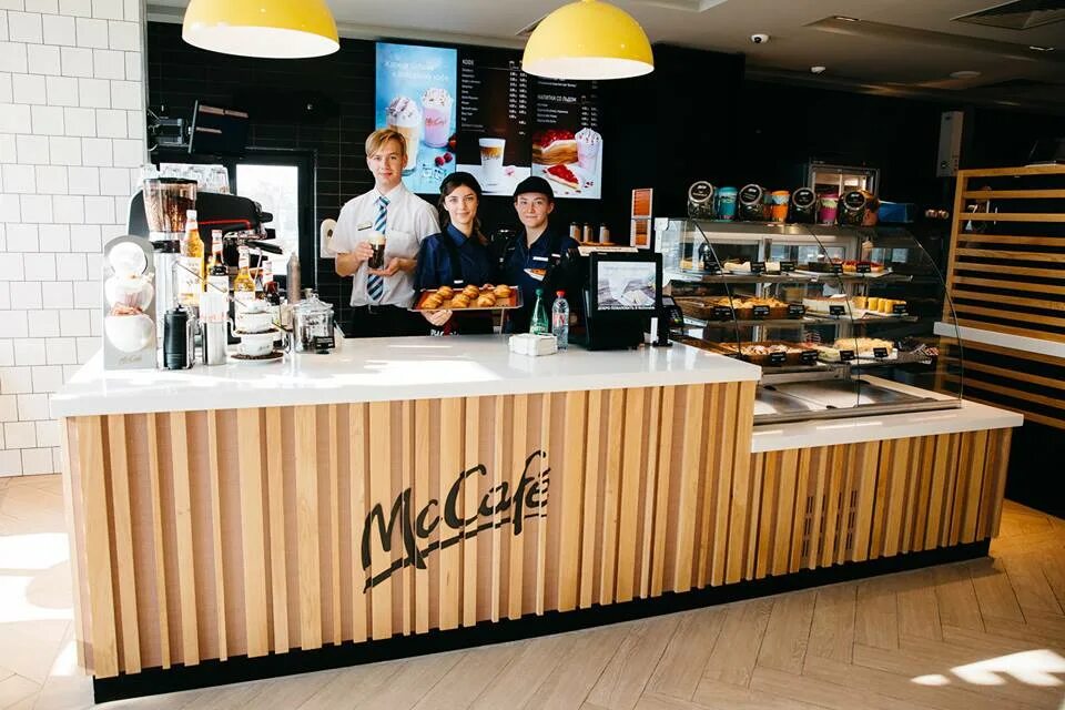 Маккафе 2021. Маккафе москва. Кафе мак. Макдоналдс москва мак кафе. Кафе мак.