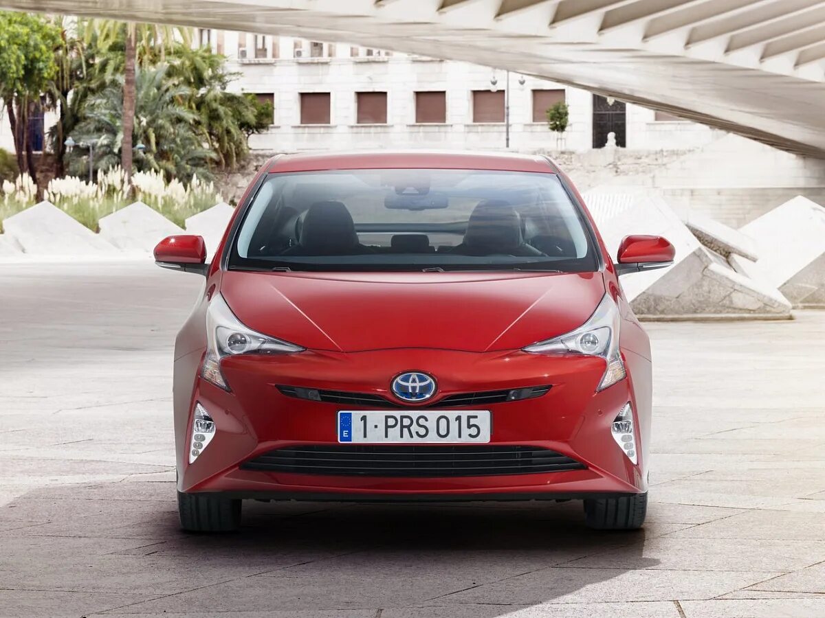 Toyota Prius 2015. Тойота Приус 2016. Toyota Prius 50. Тойота Приус 2017.