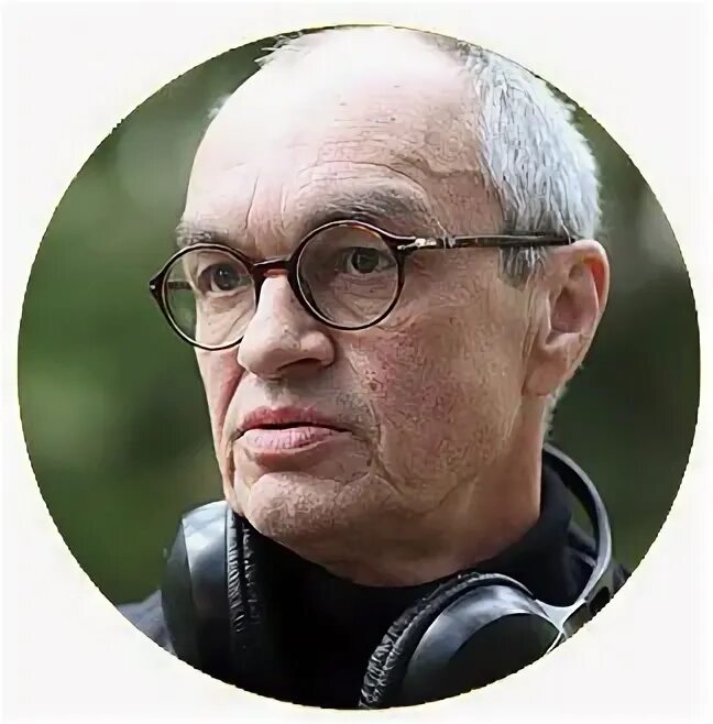 Кинорежиссер сценарист и продюсер. Кинорежиссер сценарист и продюсер