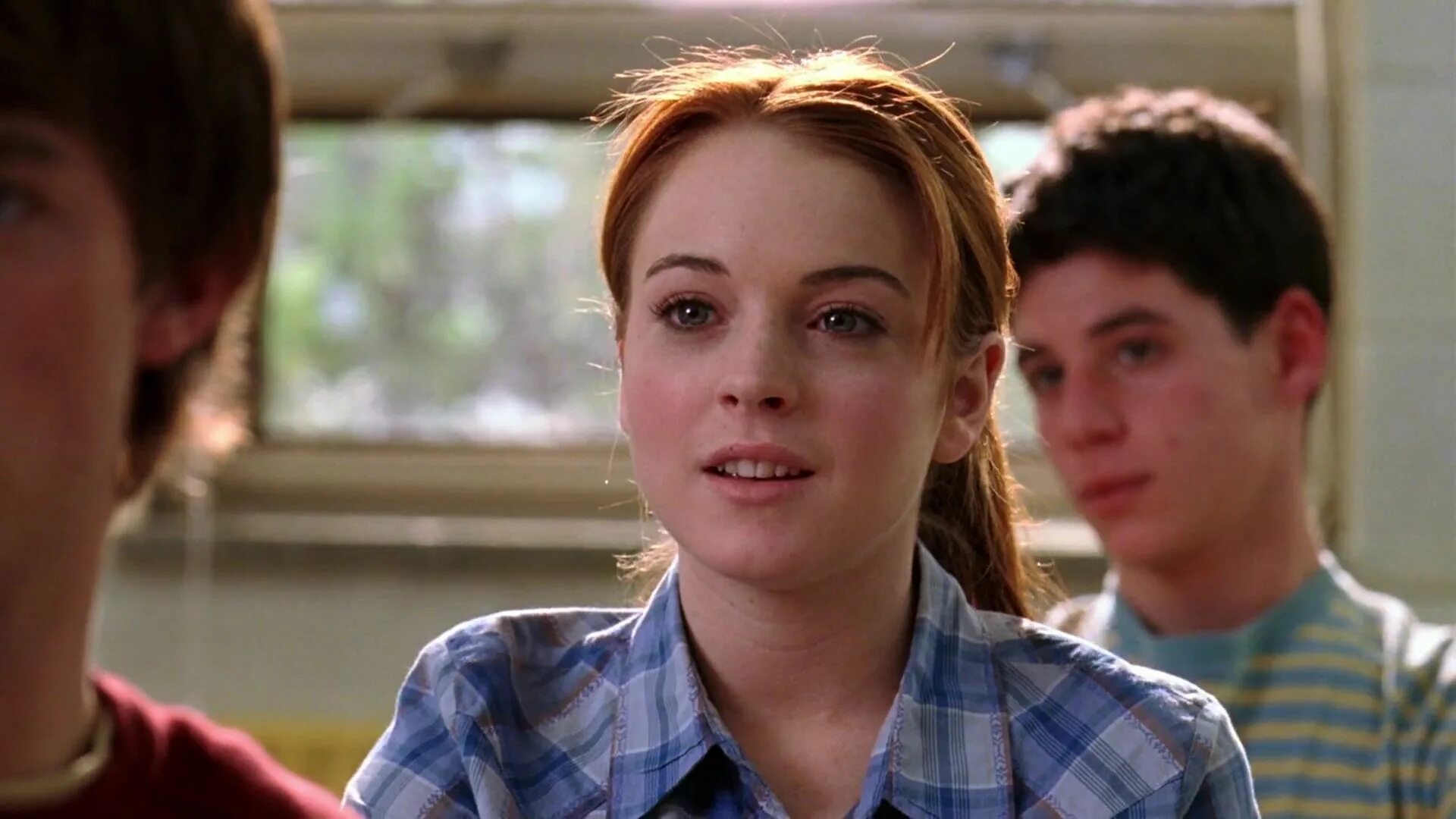 She s very popular. Слишком крута для тебя постер. Аманда байнс фото в купальнике. Брук маккуин. Фильмы о подростковой сексуальности.