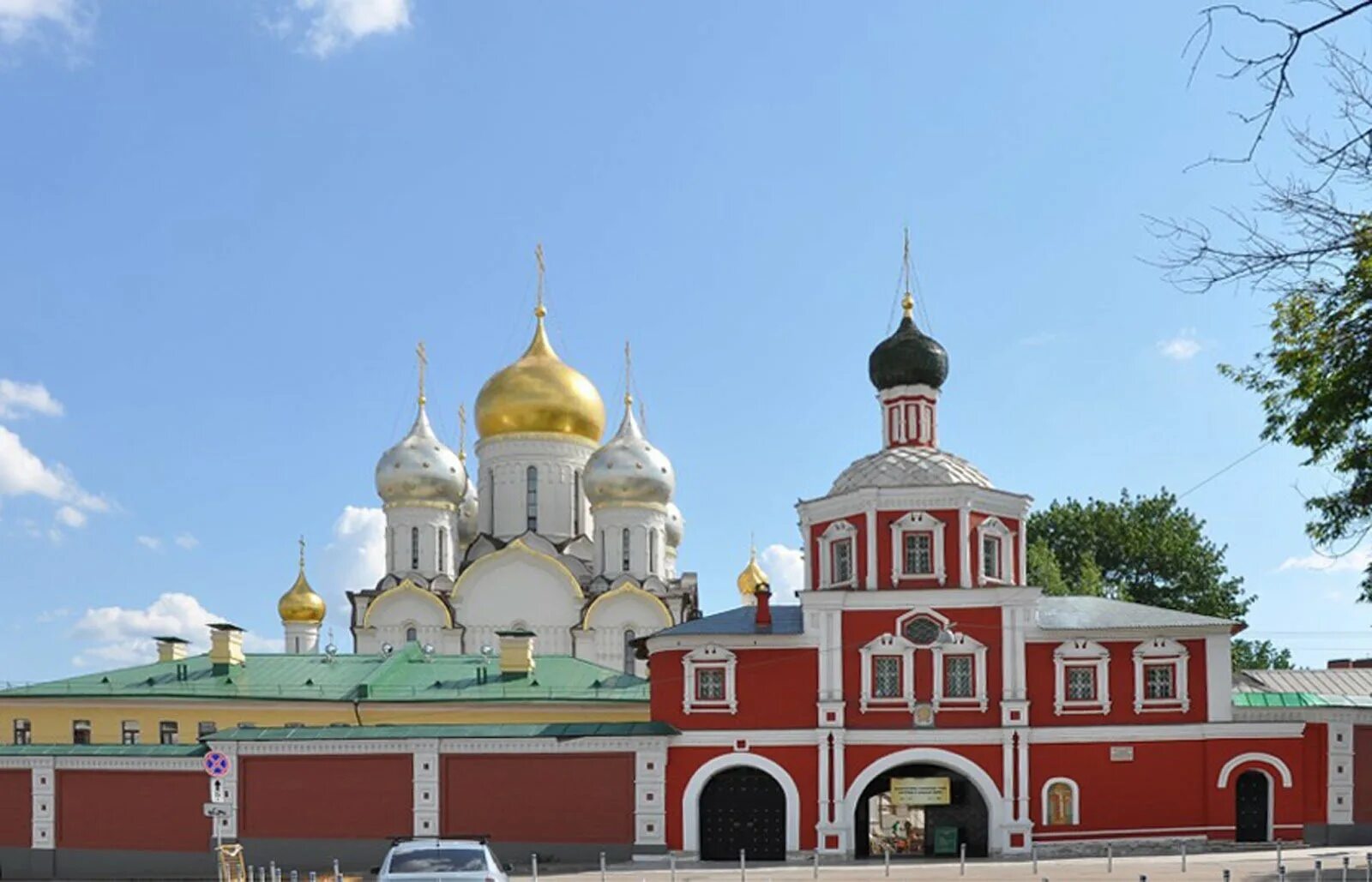 Монастырь на Остоженке Зачатьевский. Зачатьевский ставропигиальный женский монастырь Москва. Соборный храм Зачатьевского монастыря.