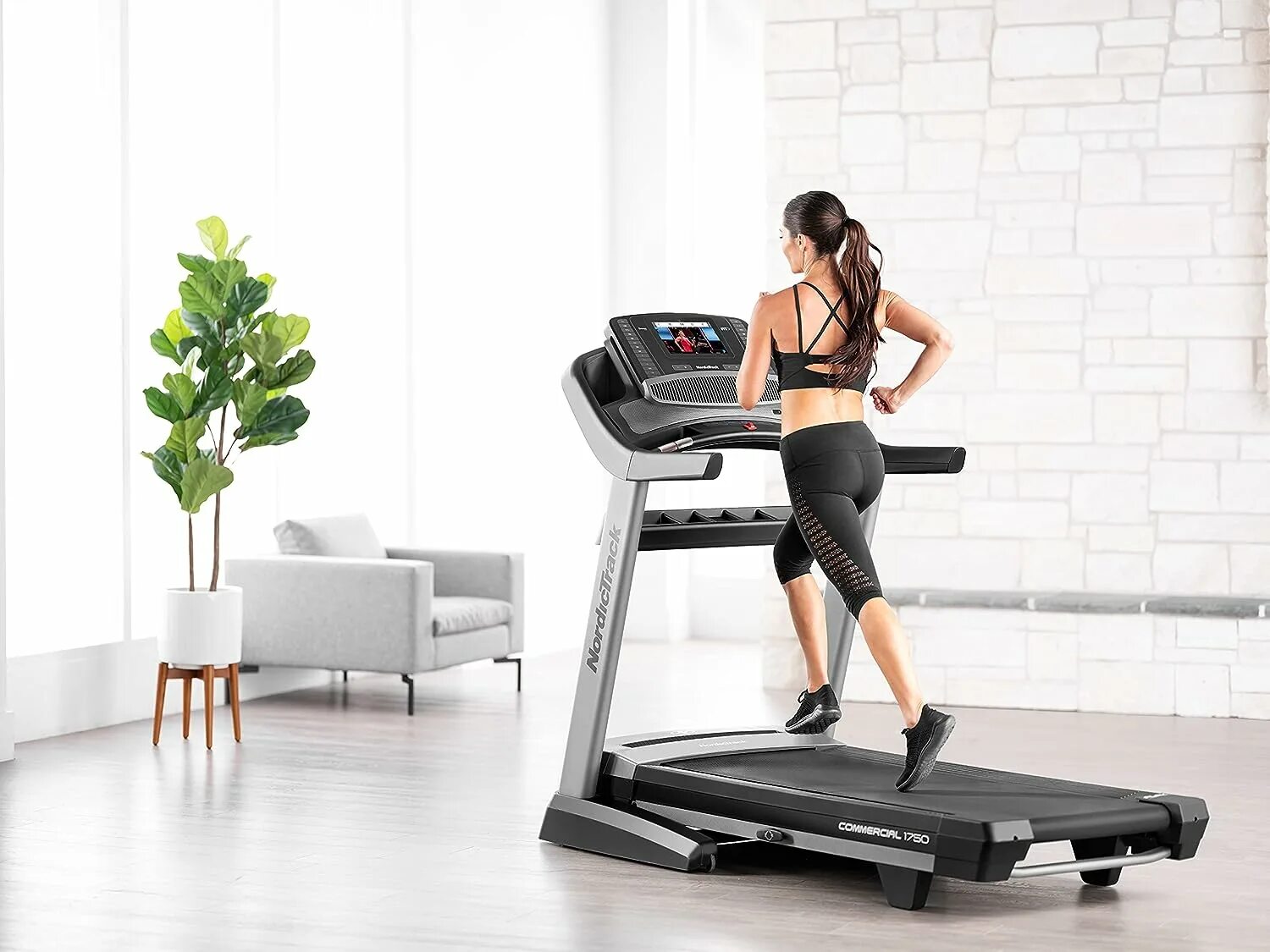 Беговая дорожка wellness fitness. Cross training. Эффективное для похудения беговая дорожка. Беговая дорожка sport t-280. Бег на дорожке.