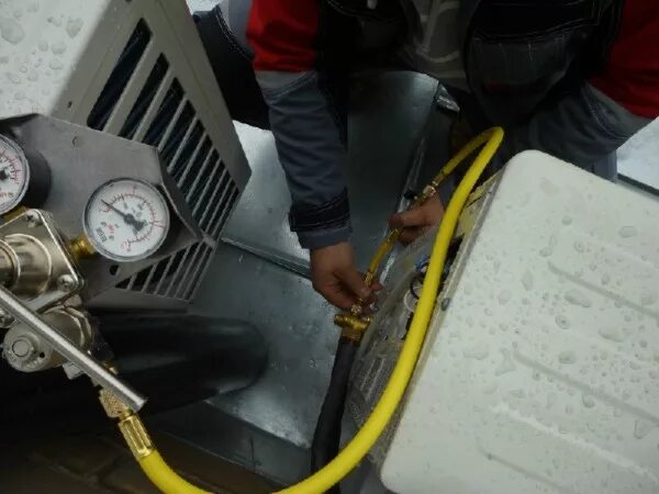 опрессовка азотом. редуктор высокого давления для опрессовки азотный опрессовки. опрессовка фреоновой магистрали. опрессовка сплит системы азотом. редуктор для азота для опрессовки кондиционеров.