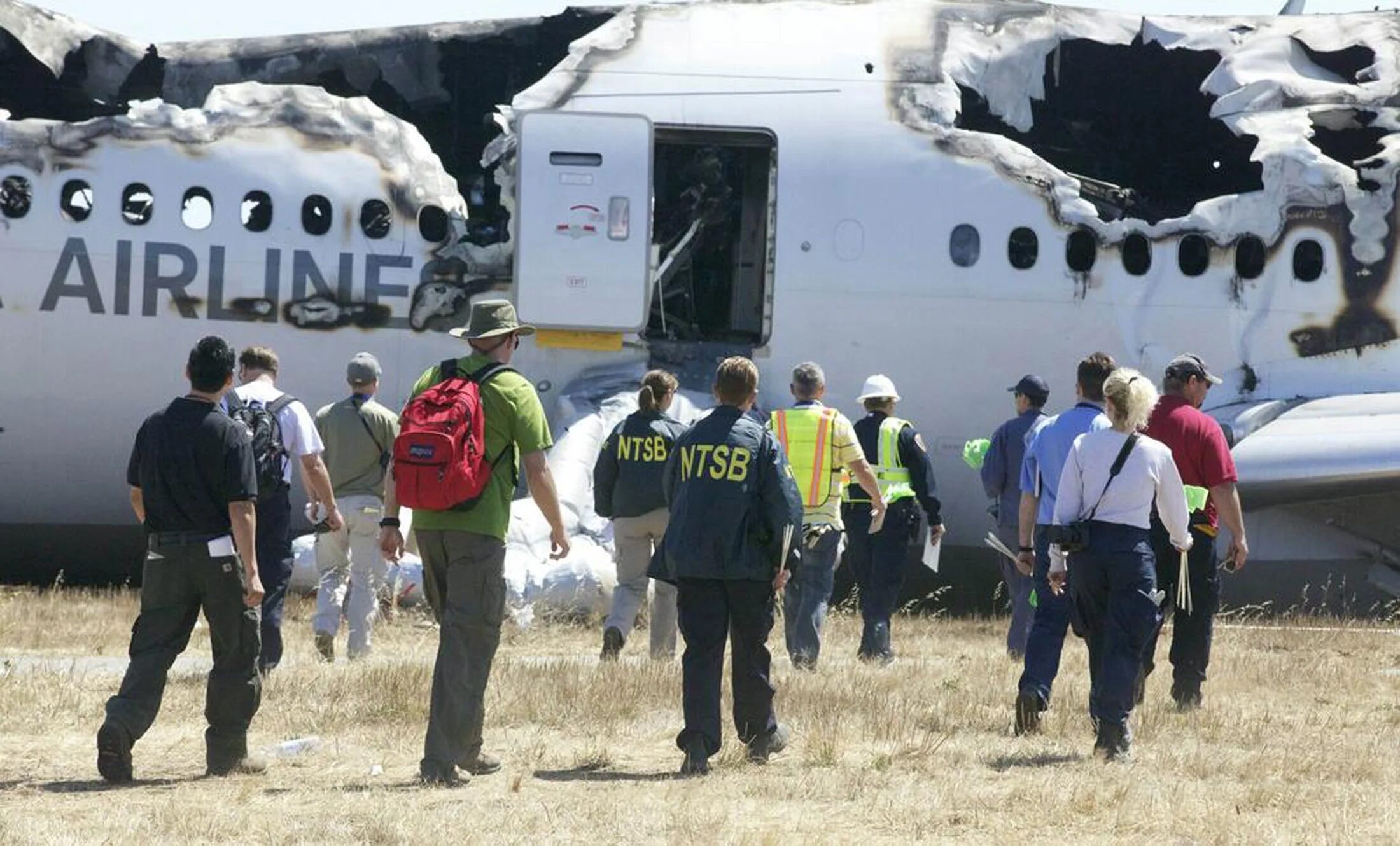 Катастрофа боинг 777 в сан-франциско. Дели сан франциско самолет. Боинг 777 в сан франциско. Asiana airlines 214 авиакатастрофа. Катастрофа asiana airlines 2013.