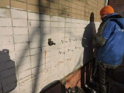 Обследование строительных конструкций. Обследование зданий и сооружений. Промышленные альпинисты фасад. Укрепление кирпичной кладки. Монтаж фасадов зданий.