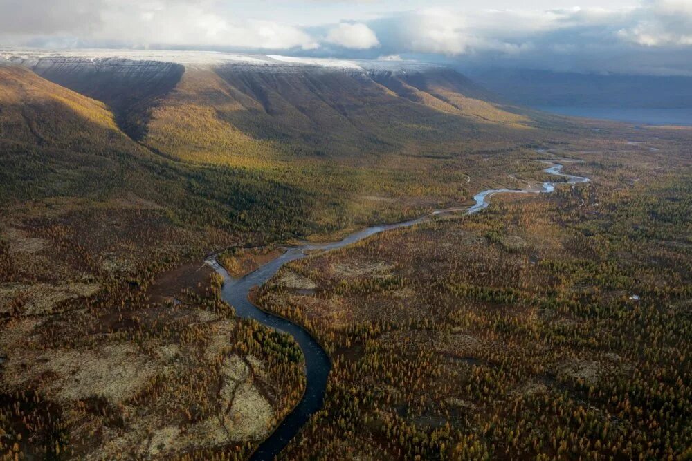 Среднесибирское плато Путорана. Среднесибирское плоскогорье (плато Путорана),. Якутия плато Путорана. Плато Путорана Восточная Сибирь. Среднесибирское плоскогорье леса