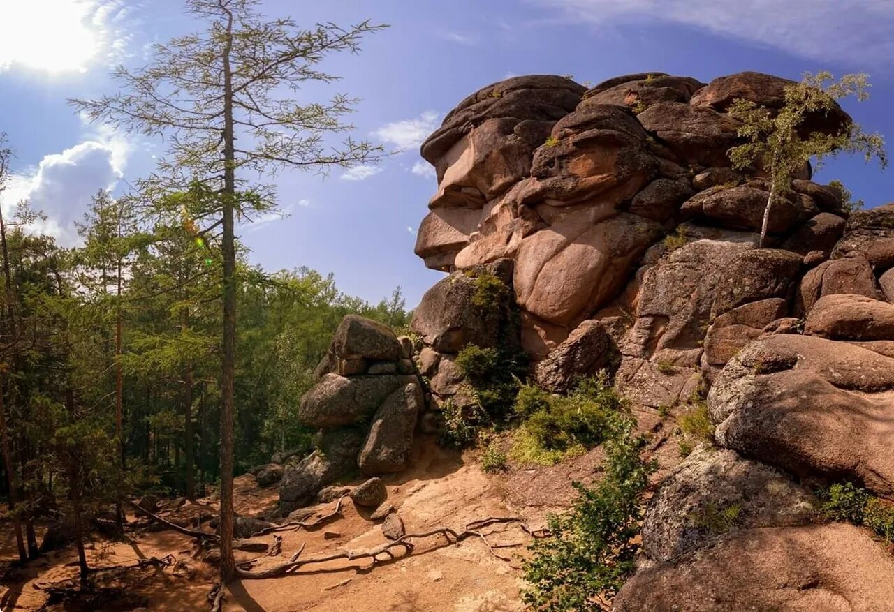 Столбы Красноярск дед. Красноярск скалы заповедник столбы. Заповедник столбы Красноярск дед. Столбы Красноярск скала дед.