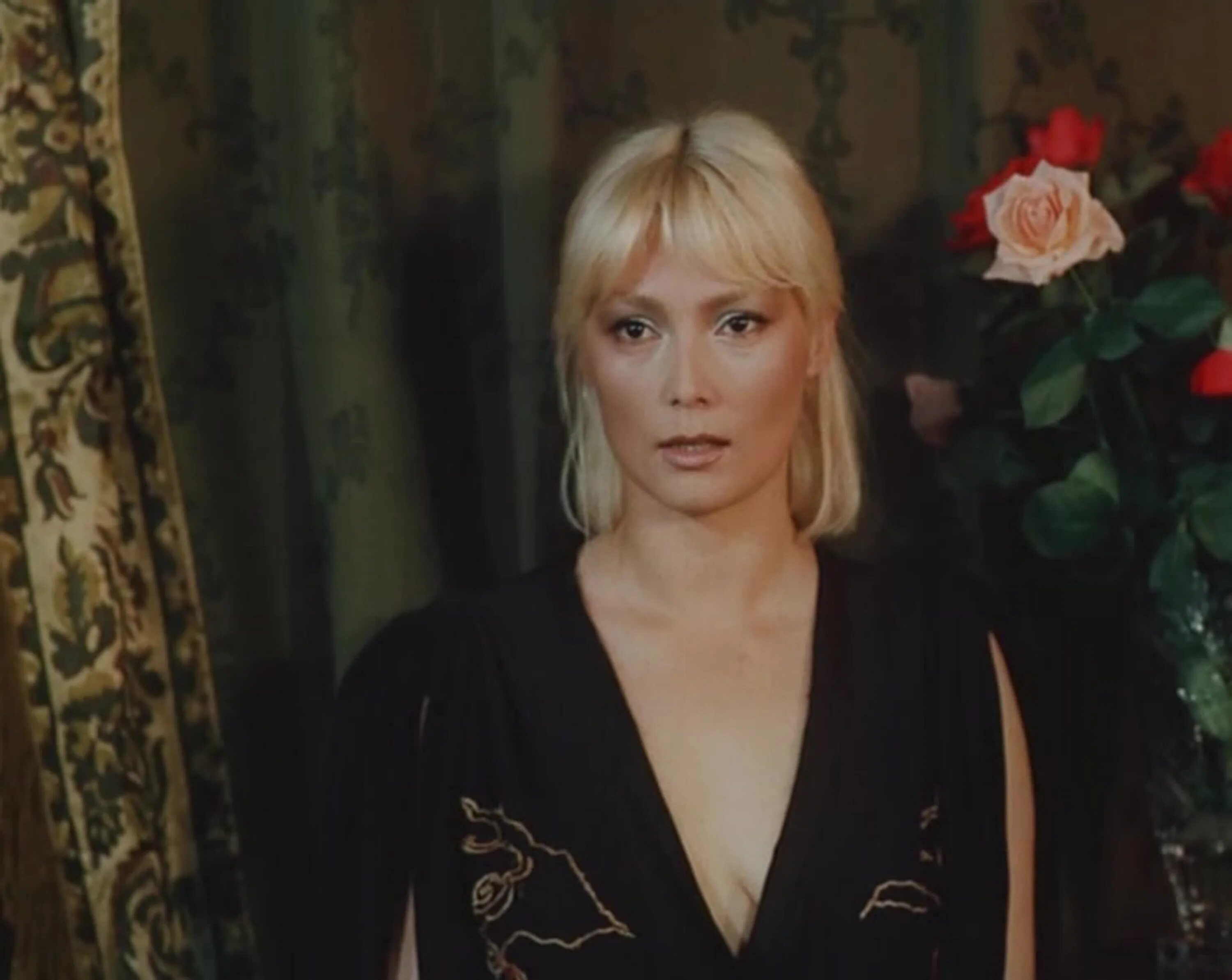 Сексуальная Лариса Белогурова – Гений (1991)