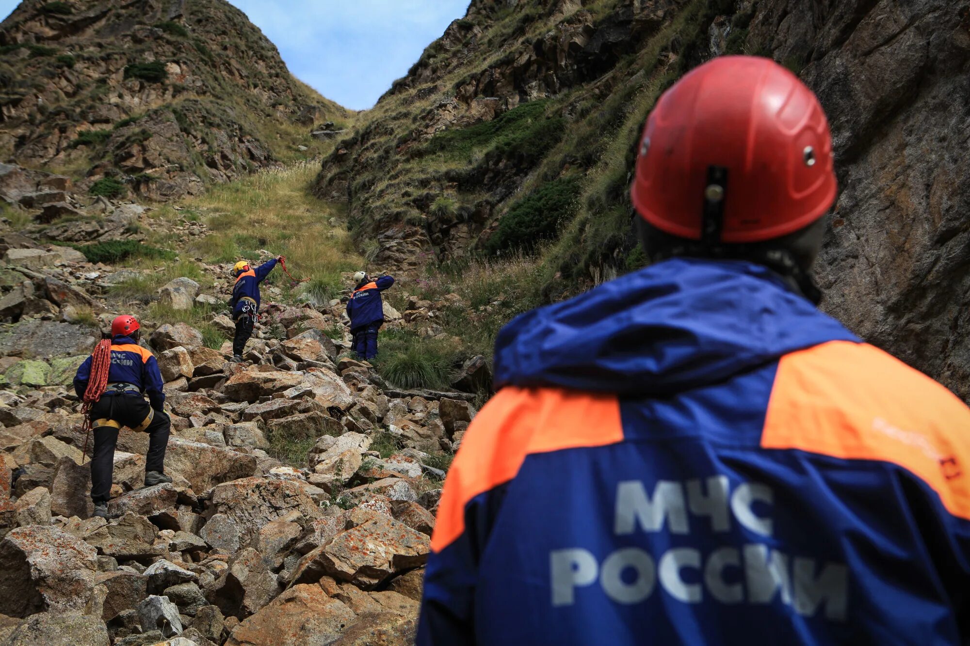 МЧС Кабардино-Балкарии. Эльбрусский ВПС отряд МЧС России. Безенги Кабардино-Балкария. Высокогорный поисково-спасательный отряд МЧС России. Спаслись в горах