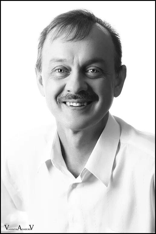 устарханов султанай муслимбекович стоматолог орел. квашнин александр алексеевич орел. зуев николай иванович орел. кузнецов сергей александрович орёл. ткаченко сергей васильевич краснодар.