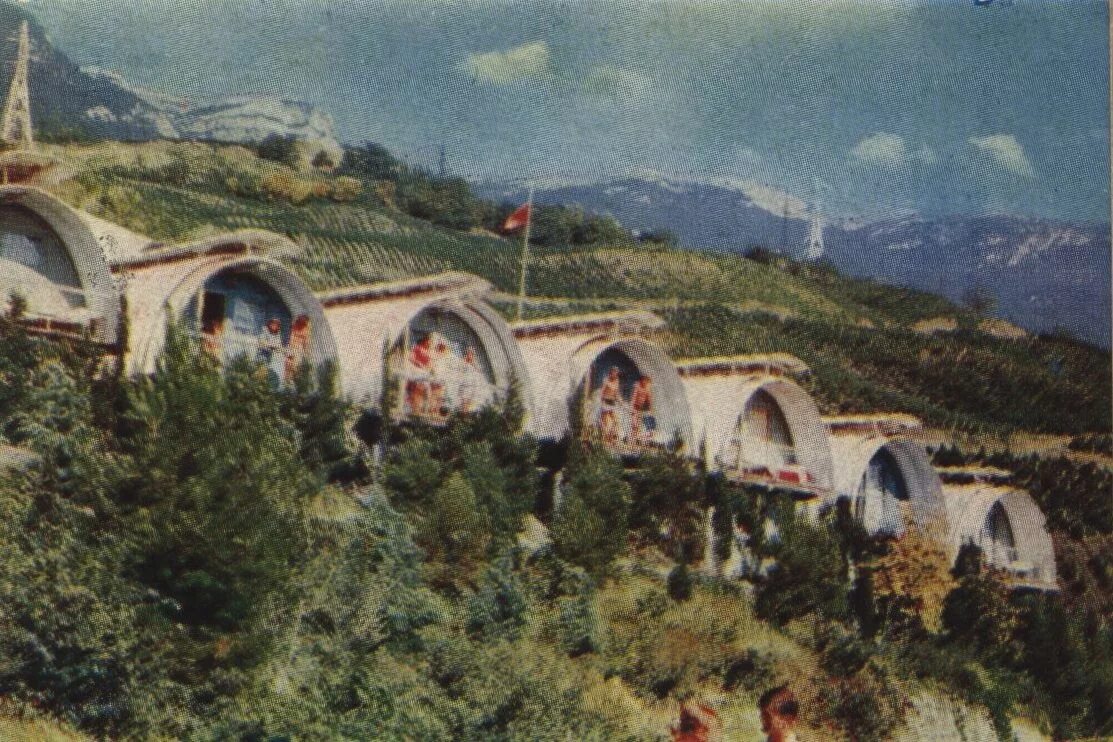 санаторий спутник гурзуф. дорога в гурзуф. гурзуф 1990. база азова в гурзуфе. гурзуф спутник.