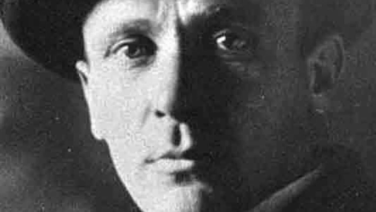 M bulgakov ru. Булгаков. Булгаков писатель. Портрет Булгакова.