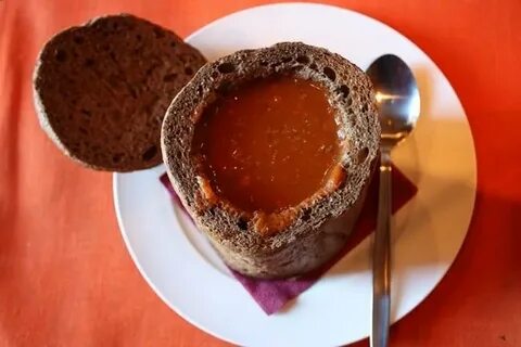 Как едят суп в хлебе