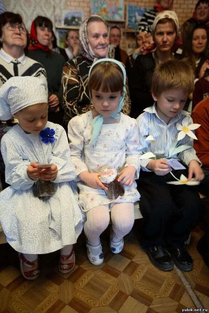 Пасхальный утренник в воскресной школе. Пасхальная сценка. Пасхальные сценки для детей. Еврейская Пасхальная сценка с детьми.