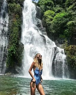 Водопад женщины