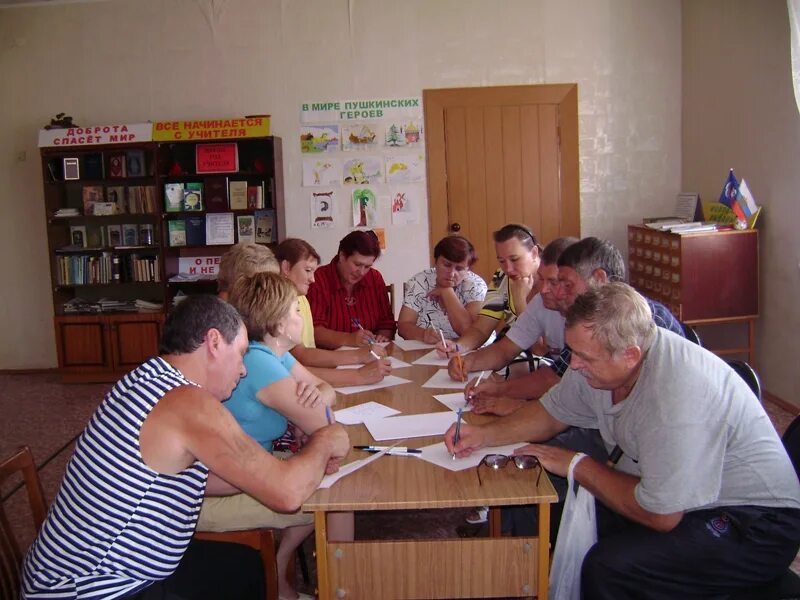 Погода ахматово. Ахматово село Чувашия. Село Ахматово Алатырский район Чувашия. Школа Ахматово Алатырский район. Ахматово Алатырский район администрация.