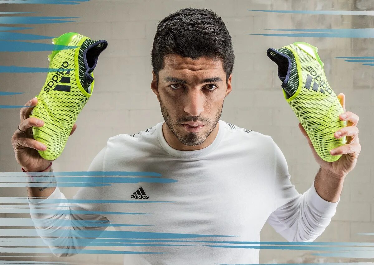 Адидас уходит. Адидас Суарес. Adidas Luis Suarez Shoes commercial. Adidas реклама. Человек в адидасе.