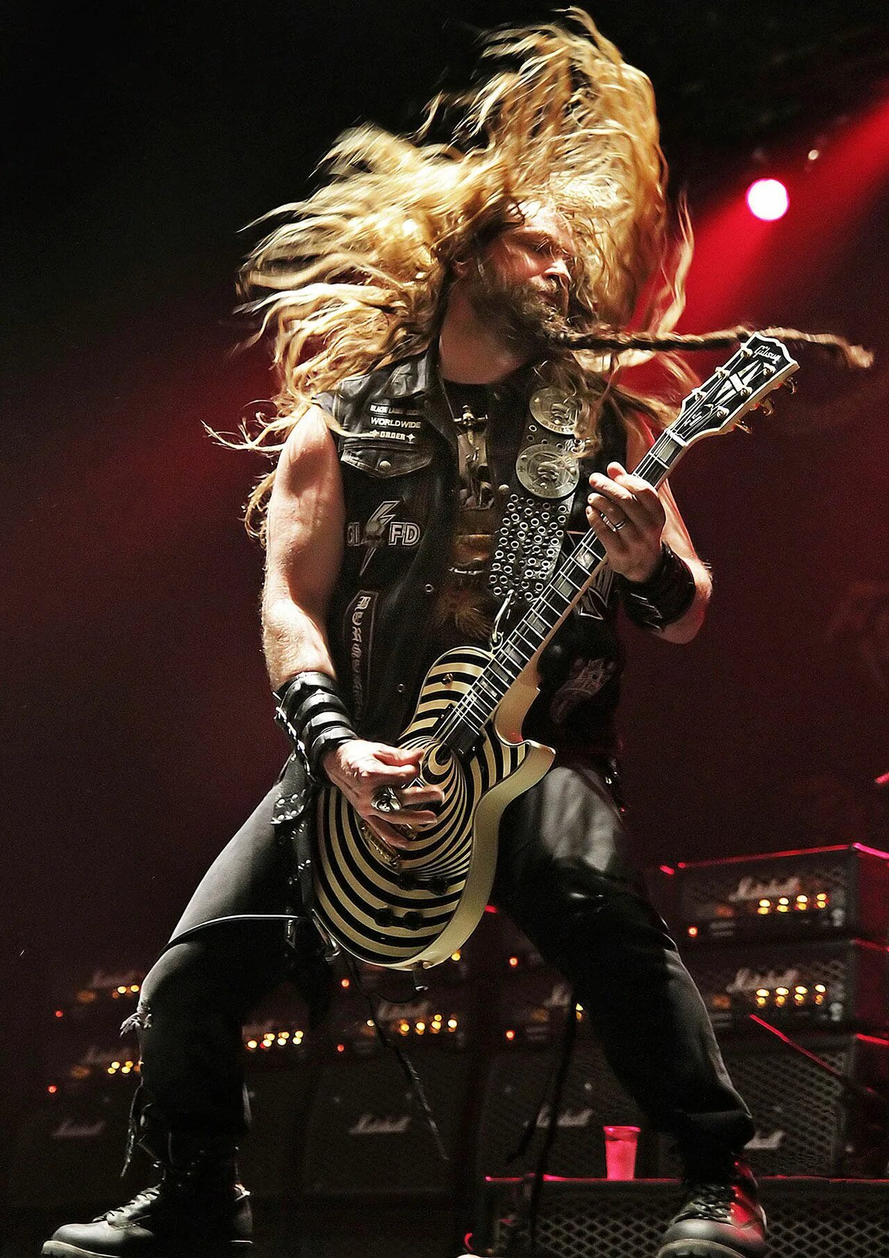 Zakk Wylde 2021. Zakk Wylde 2022. Закк Уайлд кровь на гитаре. Тяжелый рок лучшее слушать