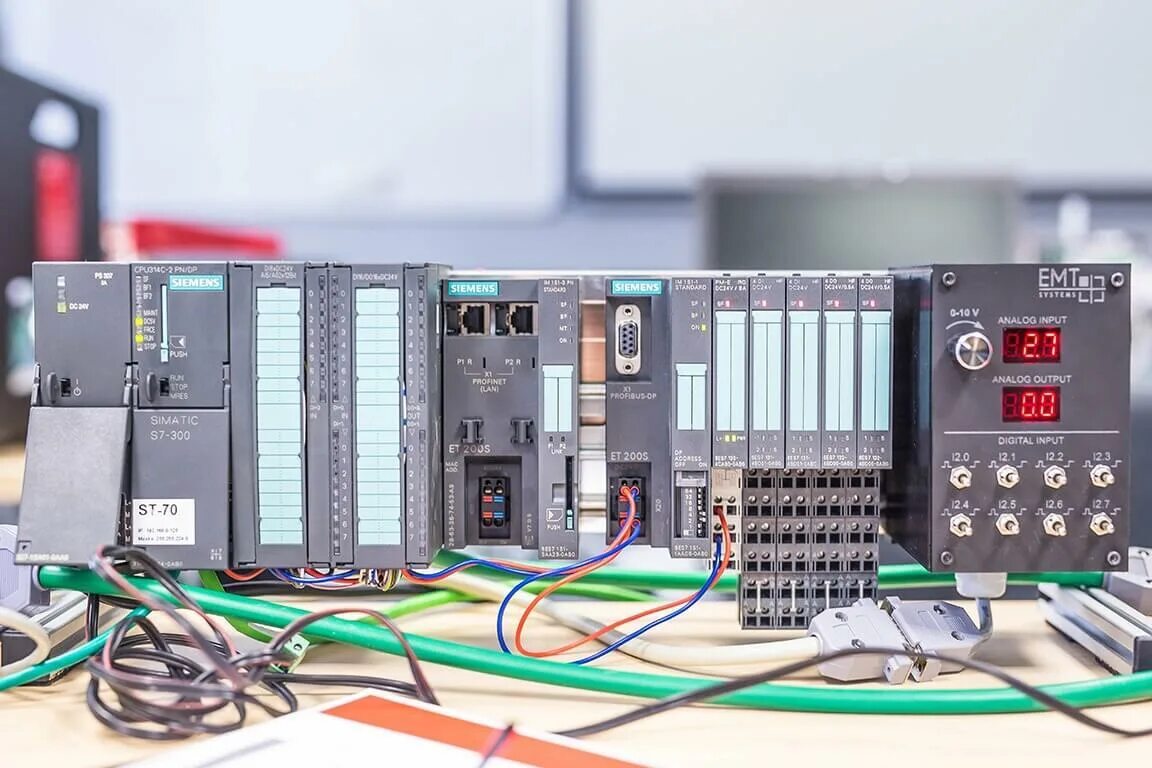 Controller programming. Siemens SIMATIC s7-300. Контроллеры Siemens SIMATIC s7-300. Siemens SIMATIC s7-300/400. PLC Siemens s7-300.