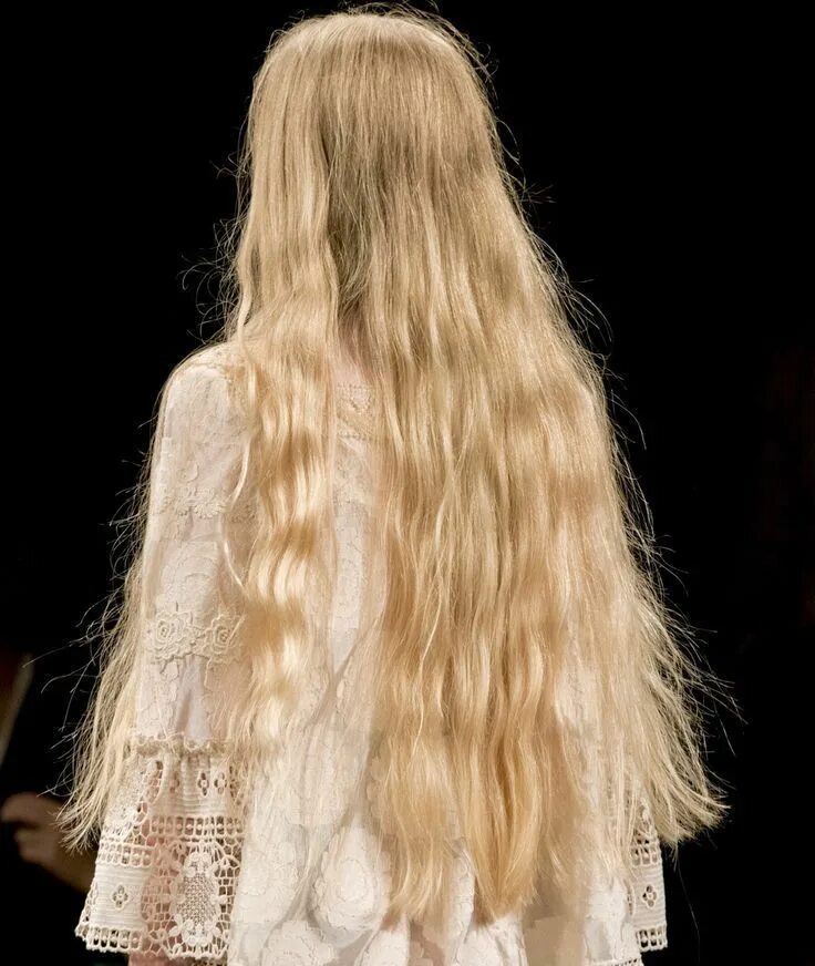Длинные блондинистые волосы Эстетика. Длинные длинные волосы светлые. Эстетика блондинки с длинными волосами.