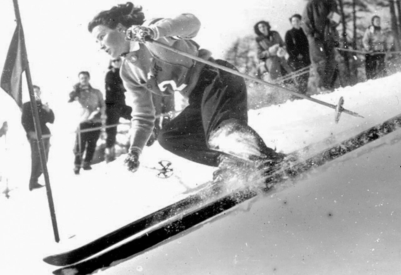 Зимние олимпийские игры 1928 года. Зимние Олимпийские игры 1936 лыжи. 1905 Олимпийские игры горные лыжи. Санкт Мориц 1948. Горнолыжный спорт 1948.