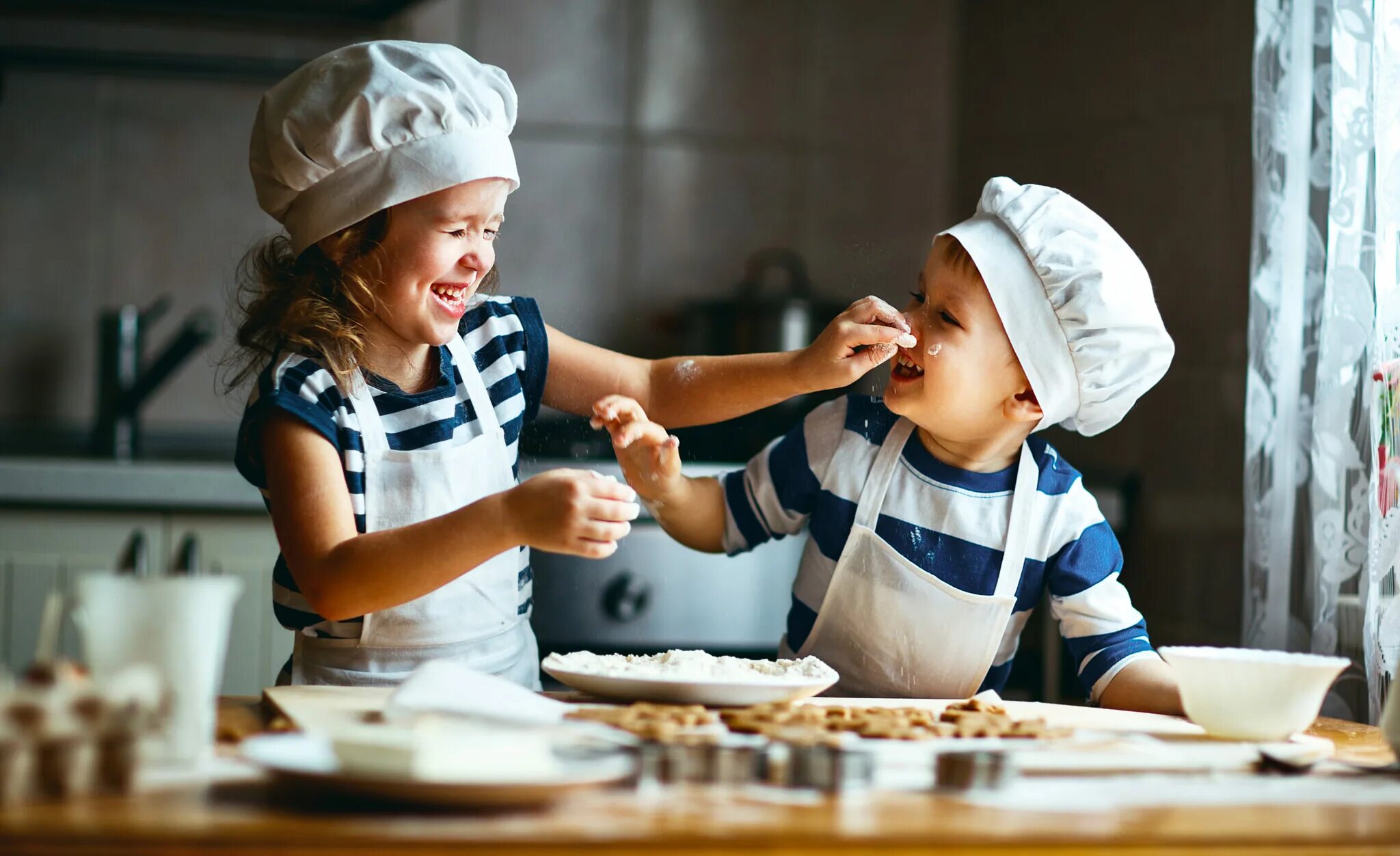 Cook kid. Детские Кулинарные мастер классы. Кулинарный мастер класс для детей. Детские Кулинарные мастерклассф. Мастер класс для детей кулинария.