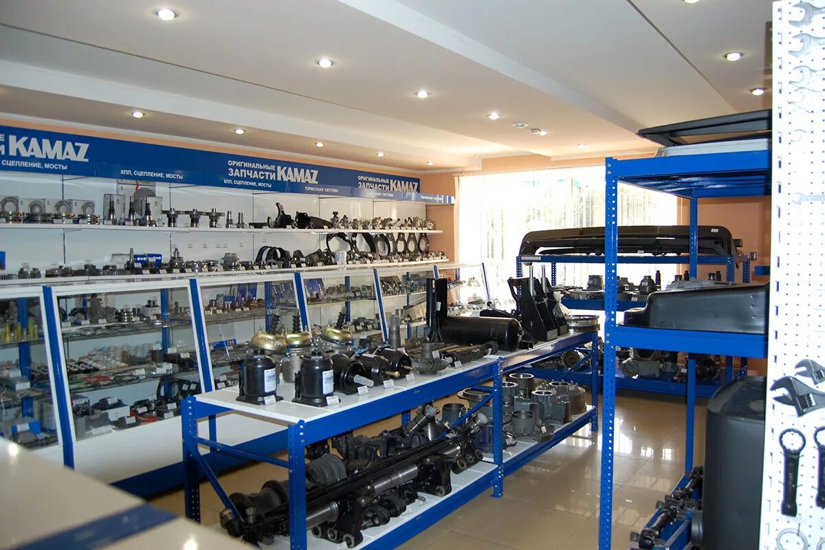 фирменный магазин запчастей. Uzautomotors press shop. автомагазин для иномарок. фирменный магазин запчастей. магазин запчастей камаз.