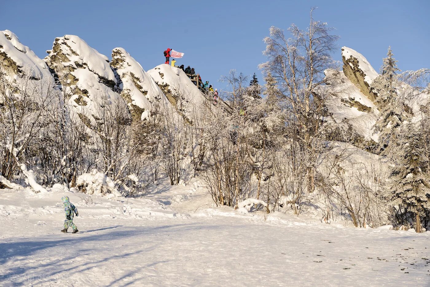 Колпаки пермь. Гора колпаки Пермский край. Колпаки гора Пермский край зима. Колпаки гора Пермский край смотровая площадка. Гора белый камень Пермский край.