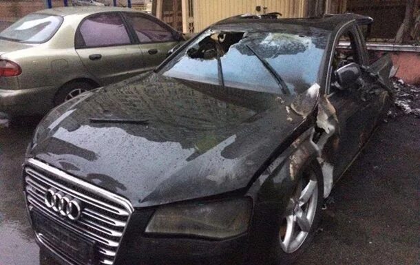 Горит ауди q7. Горит ауди q7