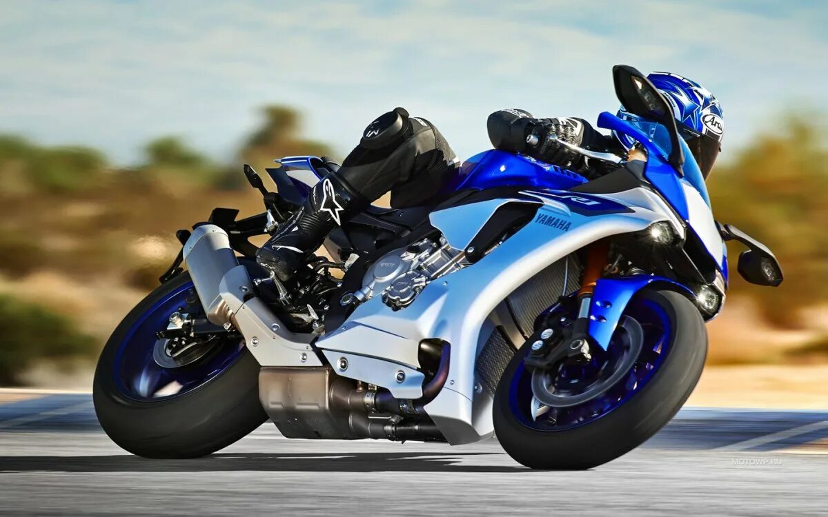 1 01 2015. Yamaha yzf-r1 2015. yamaha r1m 2015. yamaha yzf-r1. yamaha yzf-r 2015.