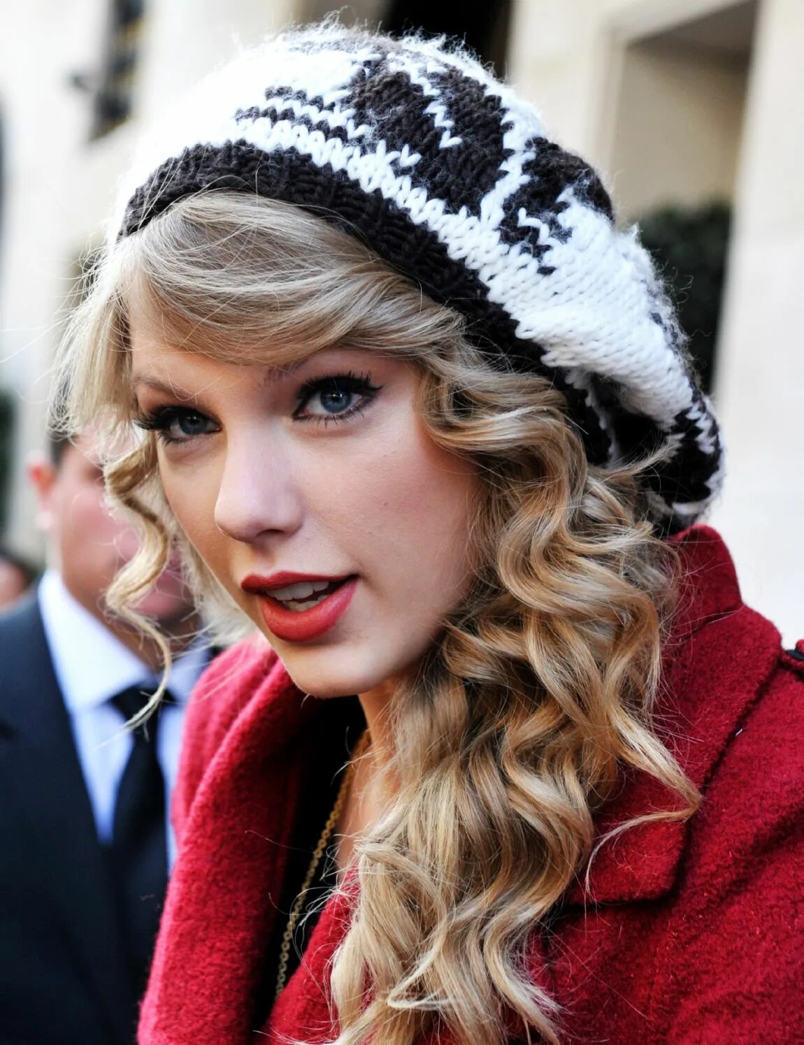 Taylor pictures. Тейлор Свифт. Taylor Swift Тейлор Свифт. Тейлор Свифт фото. Тейлор Свифт зима.