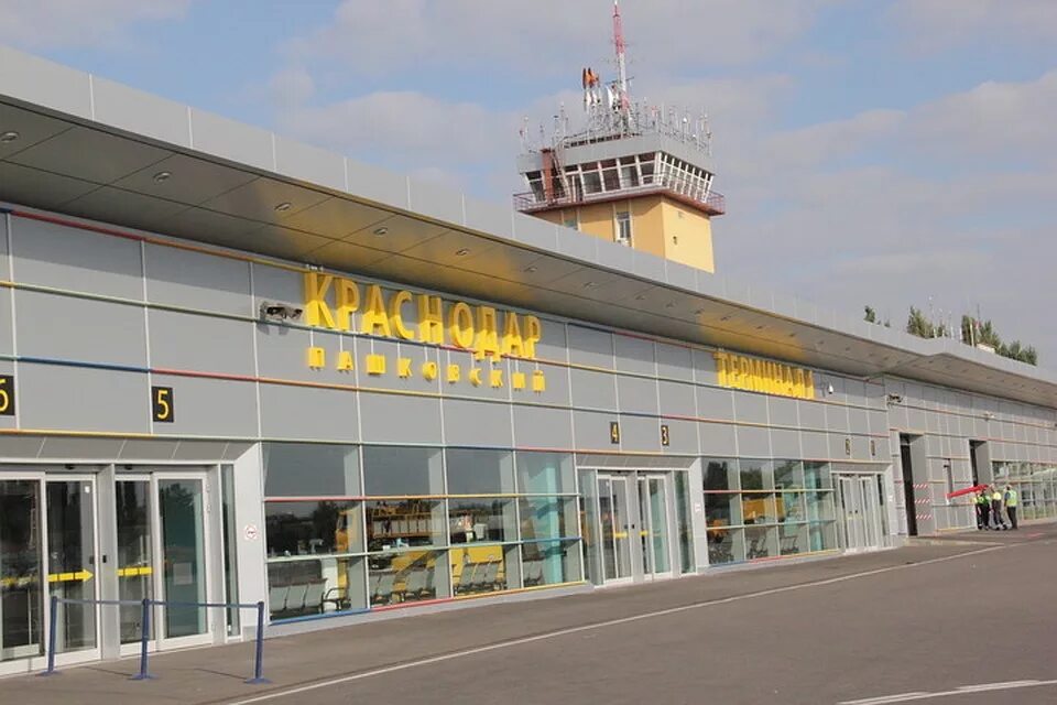До какого числа закрыть аэропорт краснодара. Международный аэропорт краснодар имени екатерины ii. краснодарский таможенный пост аэропорт. аэропорт краснодар официальный сайт. аэропорт краснодар фото 2025.