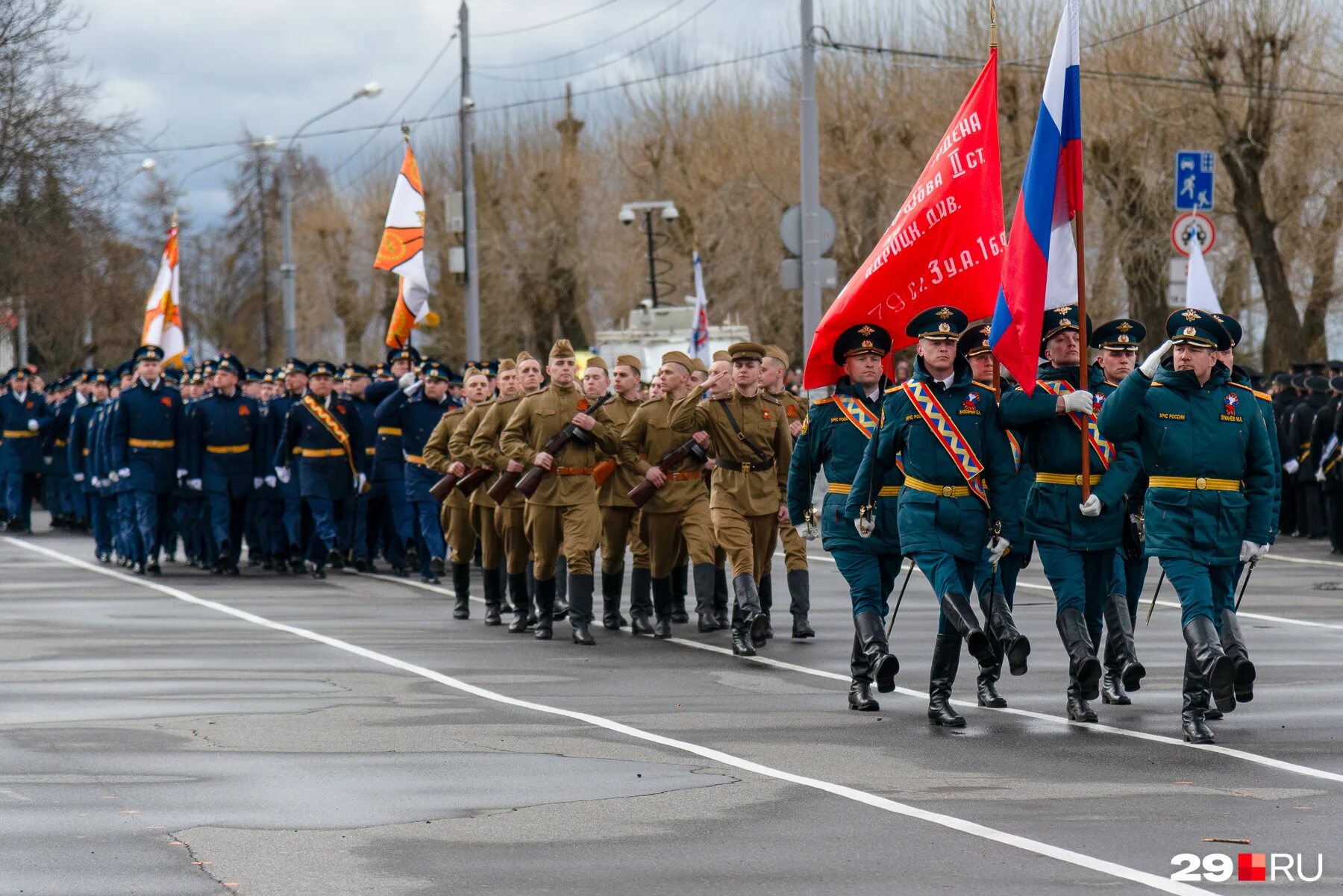 1 мая архангельск. Парад Архангельск. Архангельск день Победы. 9 Мая Архангельск. Архангельск 9 мая видео.