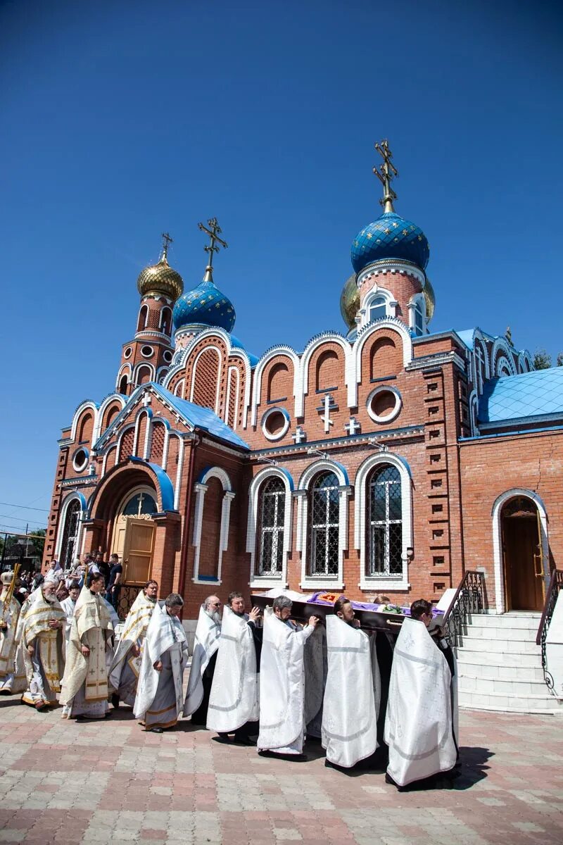 Свято воскресенский монастырь самара. Свято-Воскресенский мужской монастырь Тольятти. Свято-Воскресенский мужской монастырь Самара братия. Воскресенский мужской монастырь города Самара.