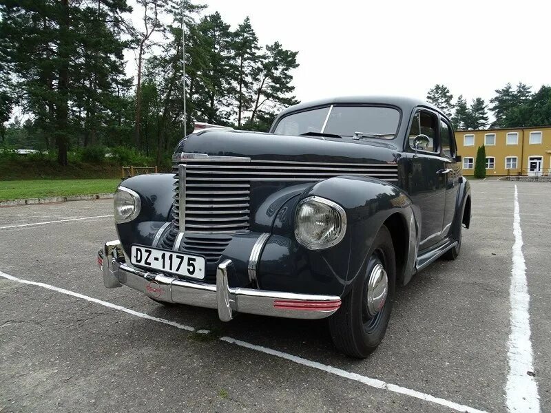 Super Opel Kapitan. Опель super 6. Opel super Six 1938. Опель Капитан автомобиль Штирлица. Opel 30