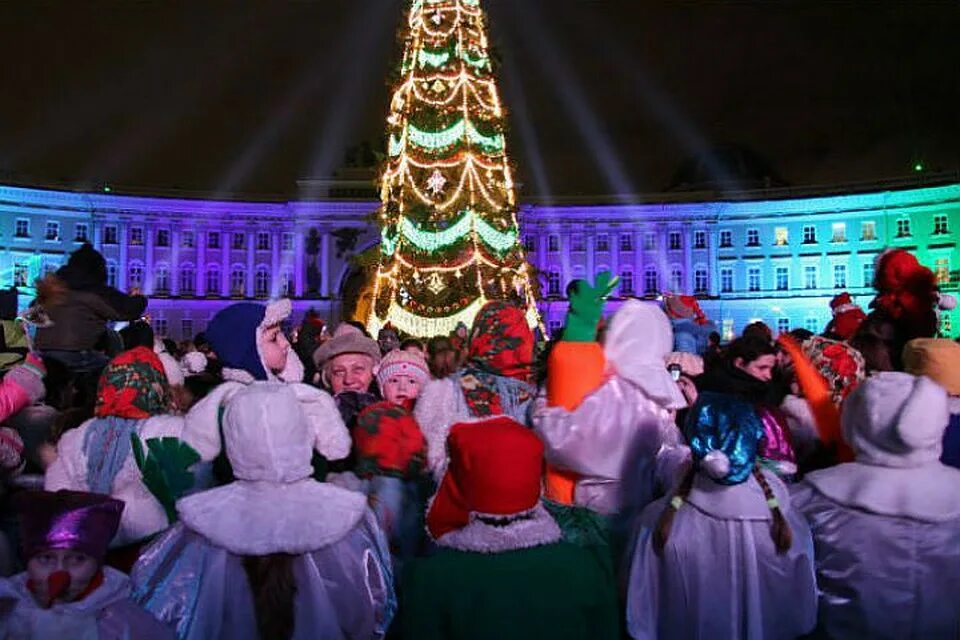ёлка на дворцовой площади в санкт-петербурге 2020. дворцовая площадь санкт петербург новогодняя программа. дворцовая площадь санкт петербург новогодняя программа. дворцовая площадь санкт петербург новогодняя программа. ночная дворцовая площадь.