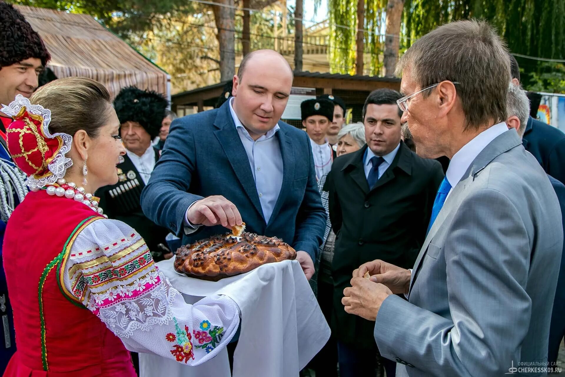 Черкесск регион. Жители Черкесска фото. Мэрия Черкесска. Черкесск новости.