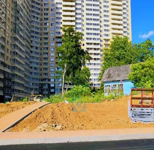Синий домик живи. Синий домик живи. Синий дом в одинбурге одинцово. Синий домик одинбург 2022. Синий домик в одинбурге одинцово.