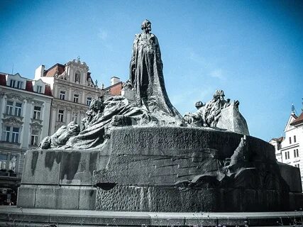 Памятники чехословакии