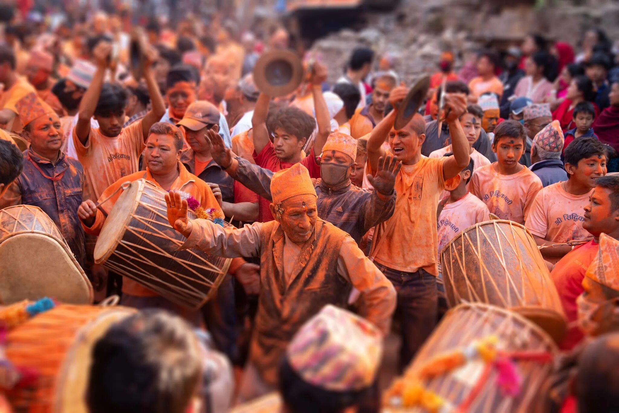 Бискет джатра. Фестиваль бискет джатра бхактапур. бискет джатра в непале. бхактапур непал фестиваль.
