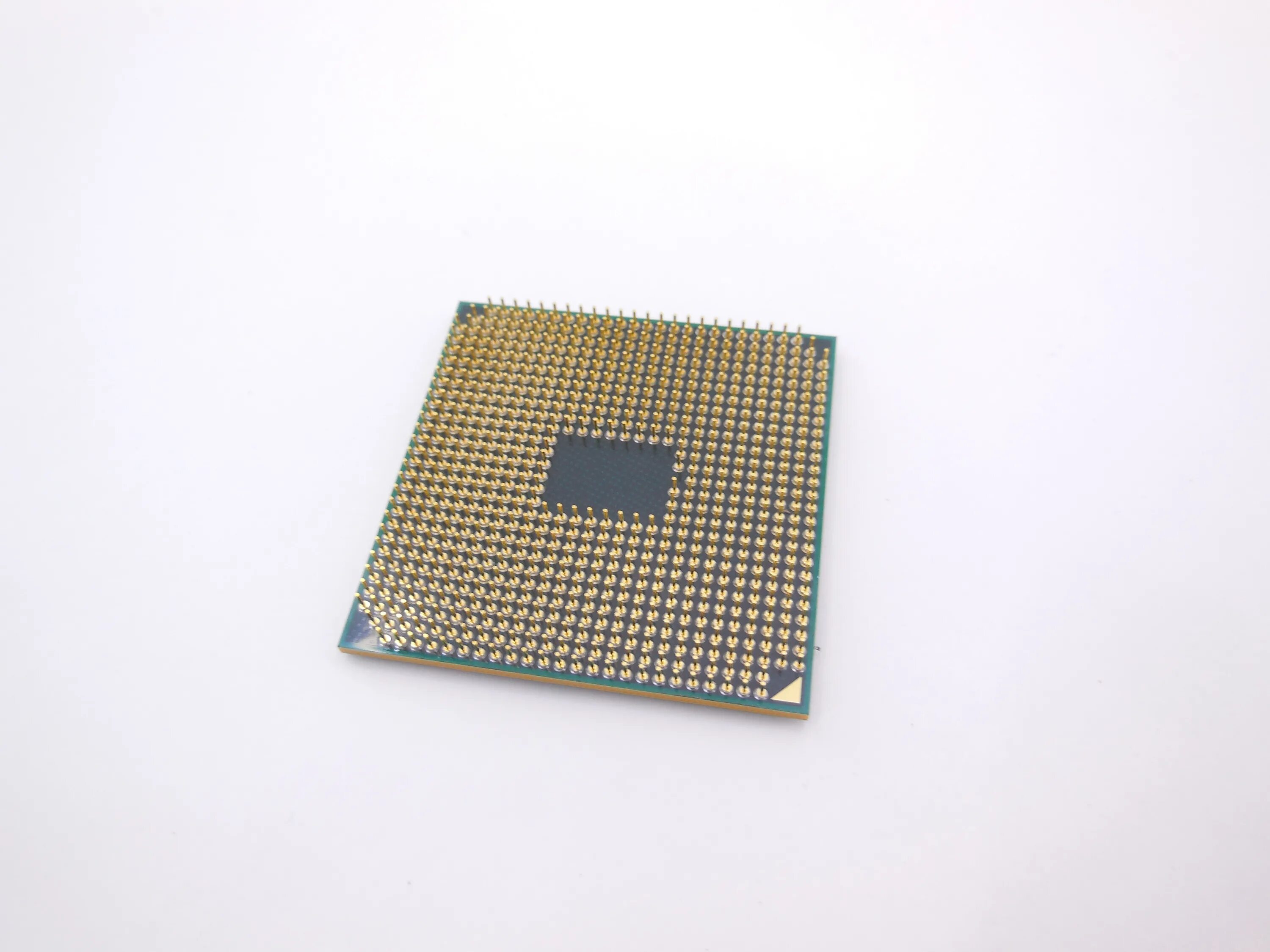 Процессоры 4 ядра частота 4 ггц. Процессор AMD a10 4600m. Socket fs1. A10-4600m. Процессор АМД а10 4600м.