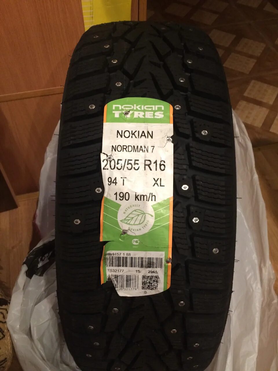 Nokian 205 60 r16. Nokian 205 60 r16
