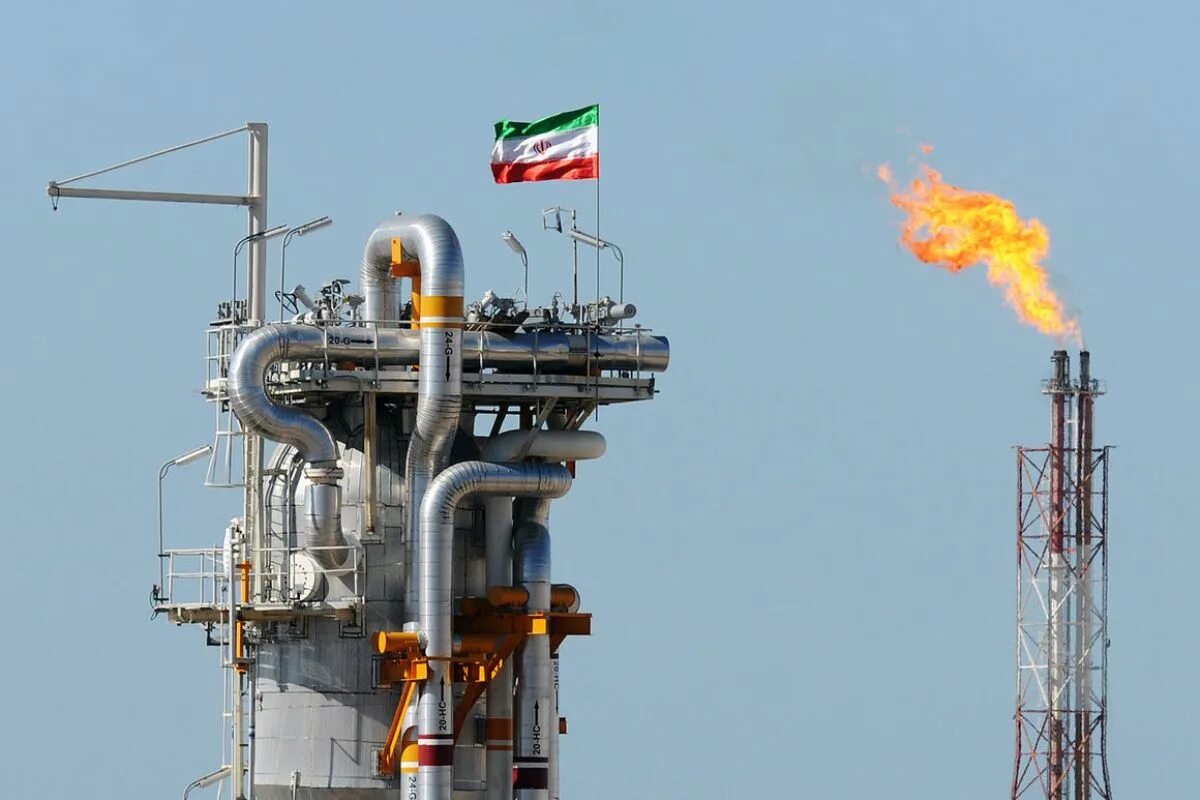 Иран ирак нефть. Природный газ в туркменистане. сжиженный природный газ в туркменистане. природный газ иран. добыча нефти в иране.