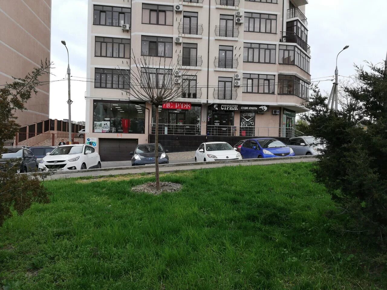 Лейтенанта шмидта 38 40. Новороссийск ул лейтенанта шмидта 38. Улица лейтенанта шмидта новороссийск. Новороссийск дзержинского 186 г. Лейтенанта шмидта 38/40 новороссийск.