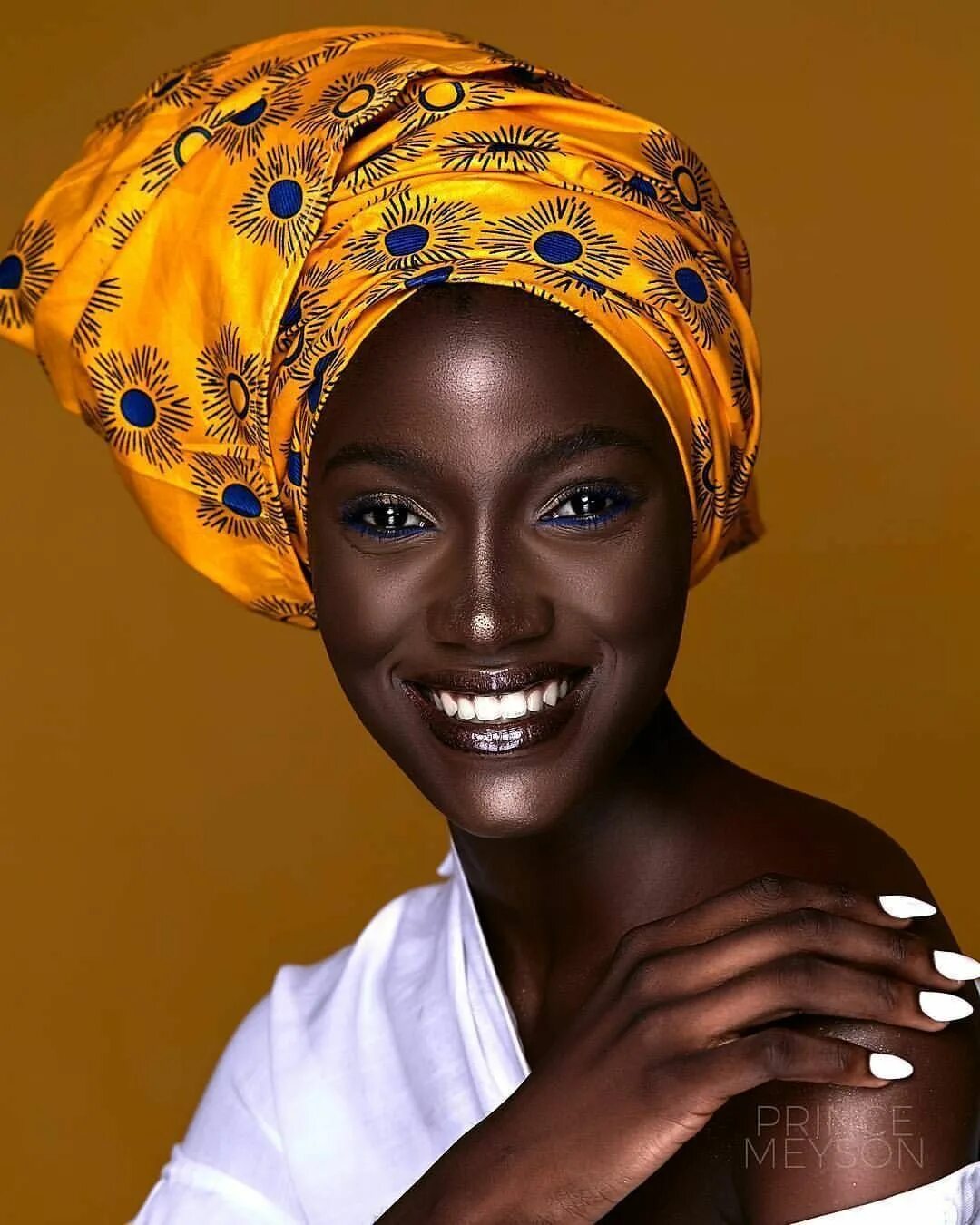 Africa women. Африканские женщины. Красивые африканки. Красивая Африка. Красивые африканские девушки.