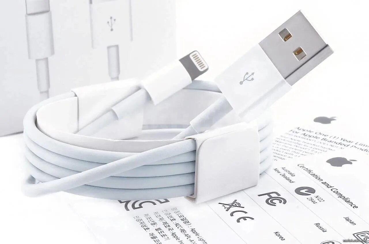 Usb lightning оригинал. Зарядка для айфона Лайтнинг. Зарядник для айфона 5s. Лайтнинг 5 айфон. Провод Apple Lightning USB.