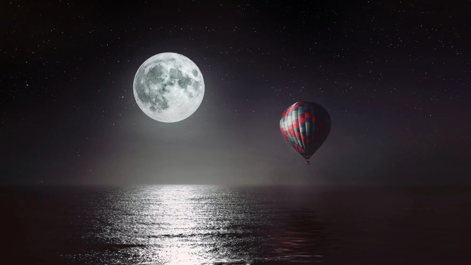 Луна воздушный шар. Луна. Ночное море. Полнолуние. Воздушные шары над морем.