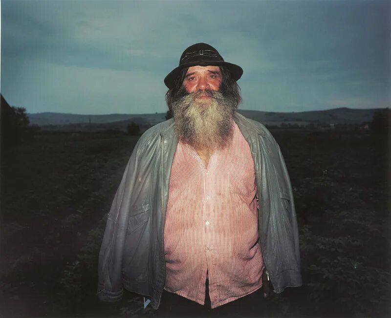 парень с гармошкой. олег волонтир. седой цыган. седой цыган. каста брахманов.